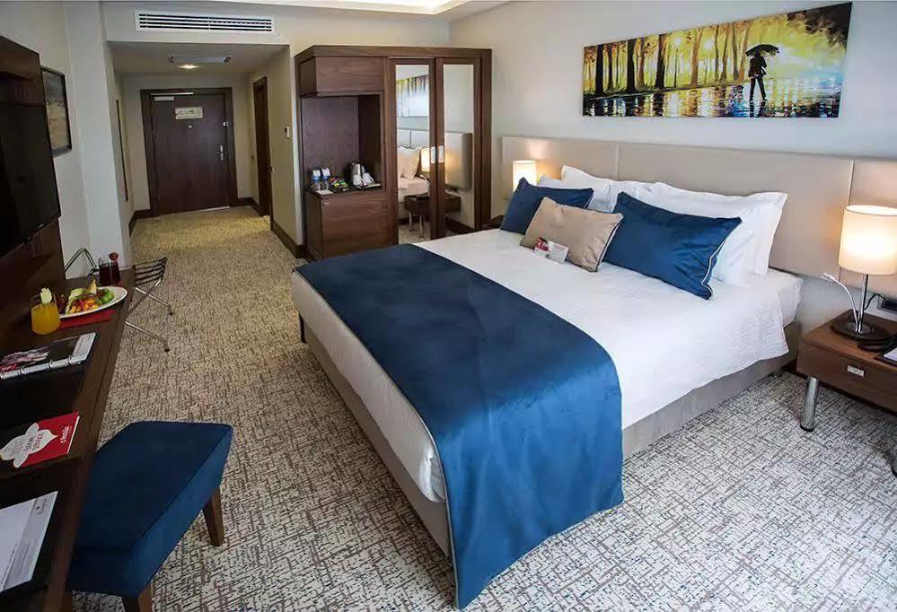 Ramada By Wyndham Yalova Hotel Yalova  Bagian luar foto